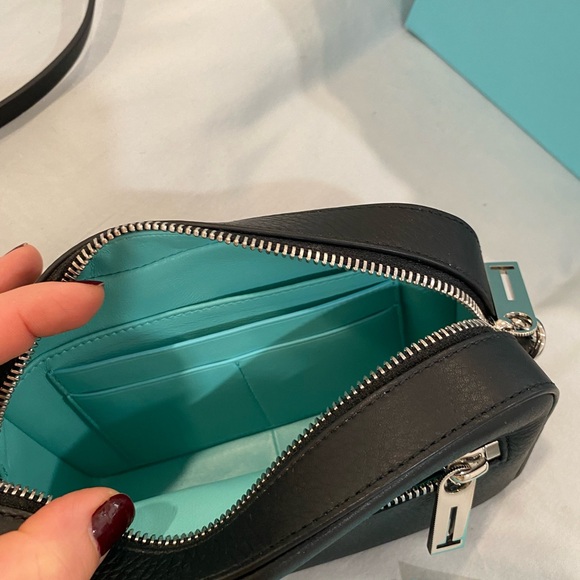 Tiffany & Co. Crossbody Purse. Brand new!! Never used. With box. - Picture 3 of 8